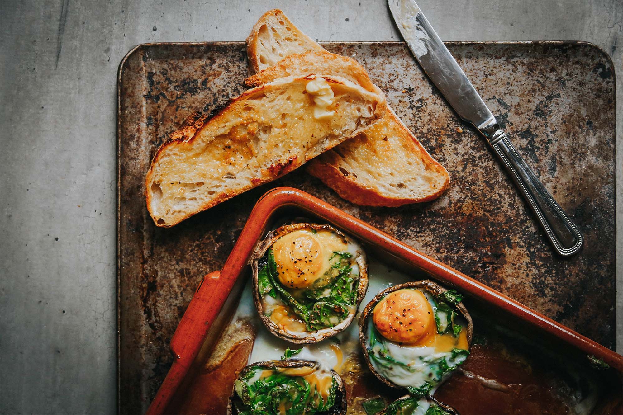 Mushroom-Baked Breakfast Eggs Recipe