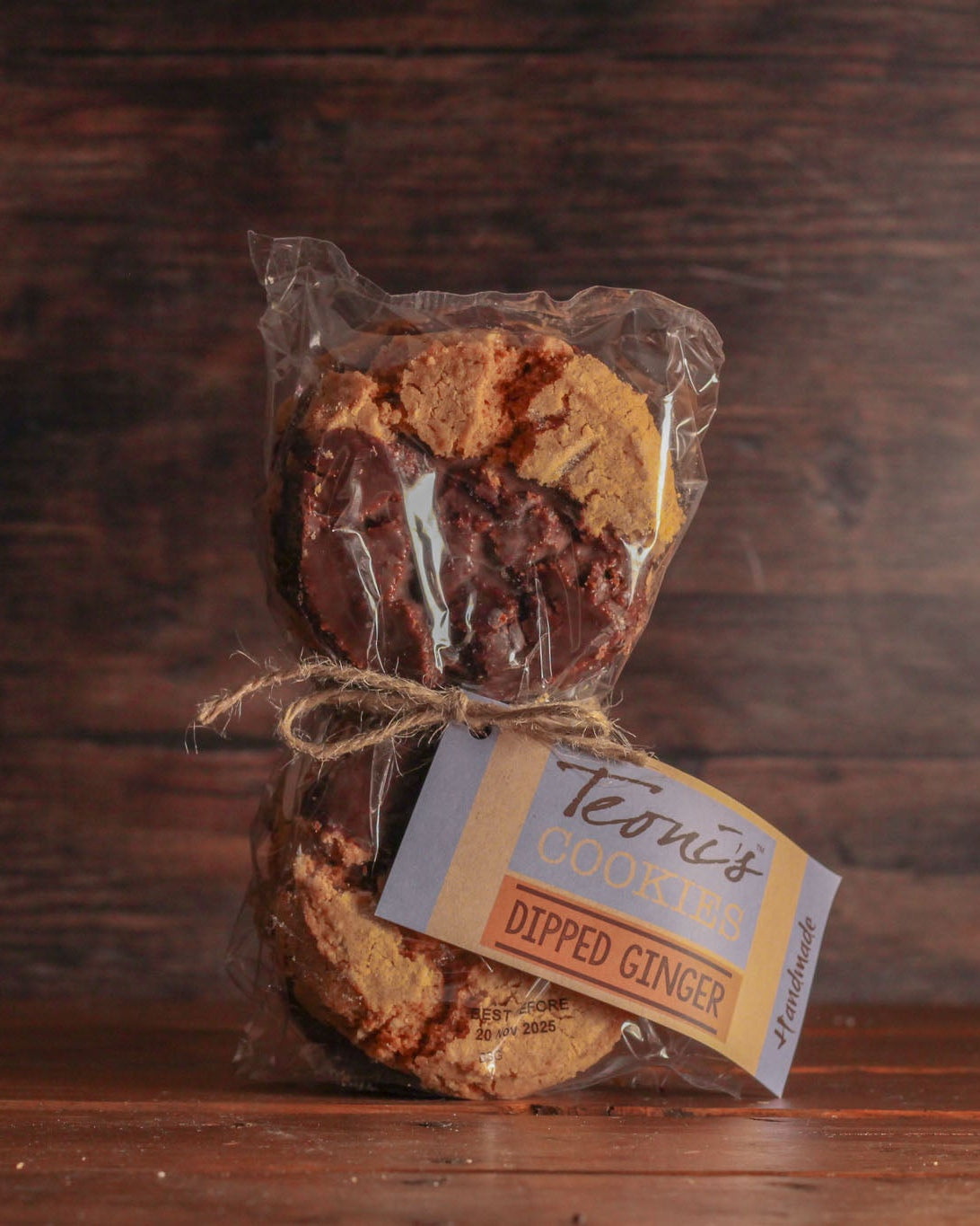 Teonis Dipped Stem Ginger Cookies