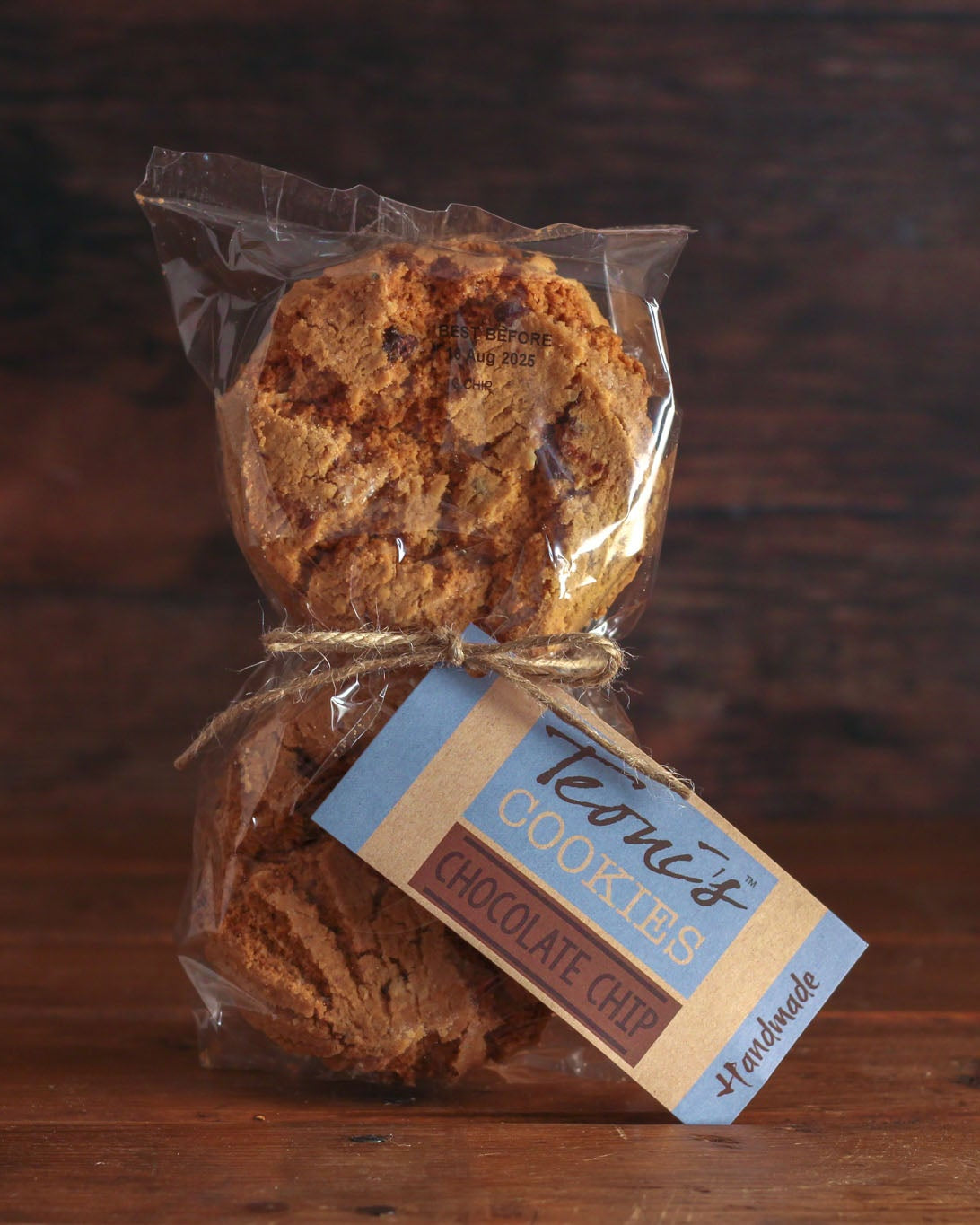 Teonis Chocolate Chip Oat Crunch Cookie