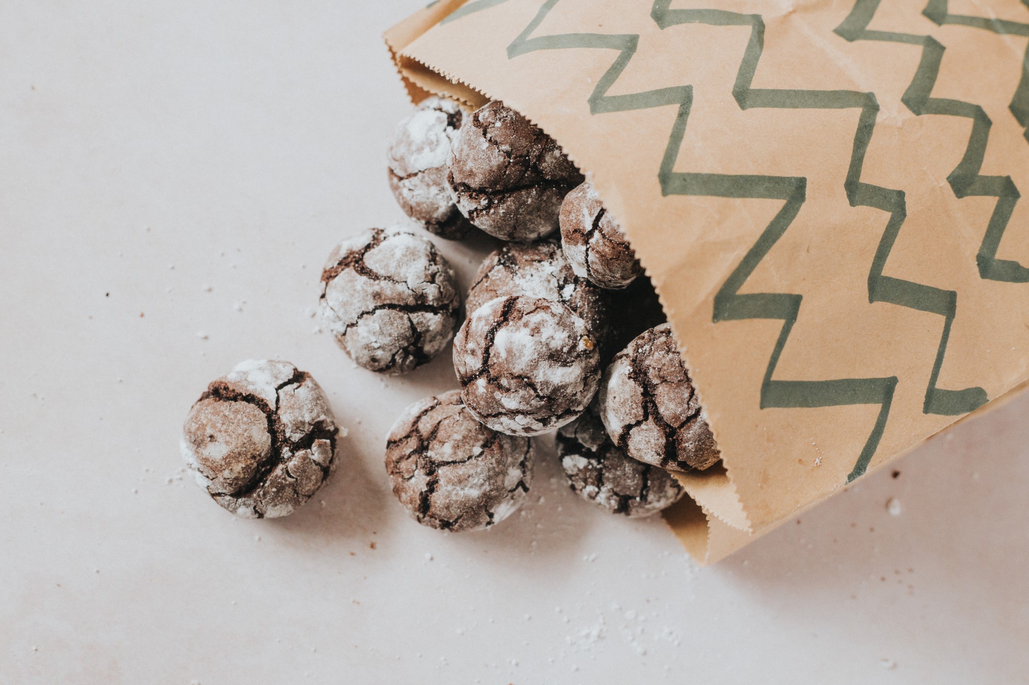 Choco Crinkle Cookies - An Edible Gift for Mum image