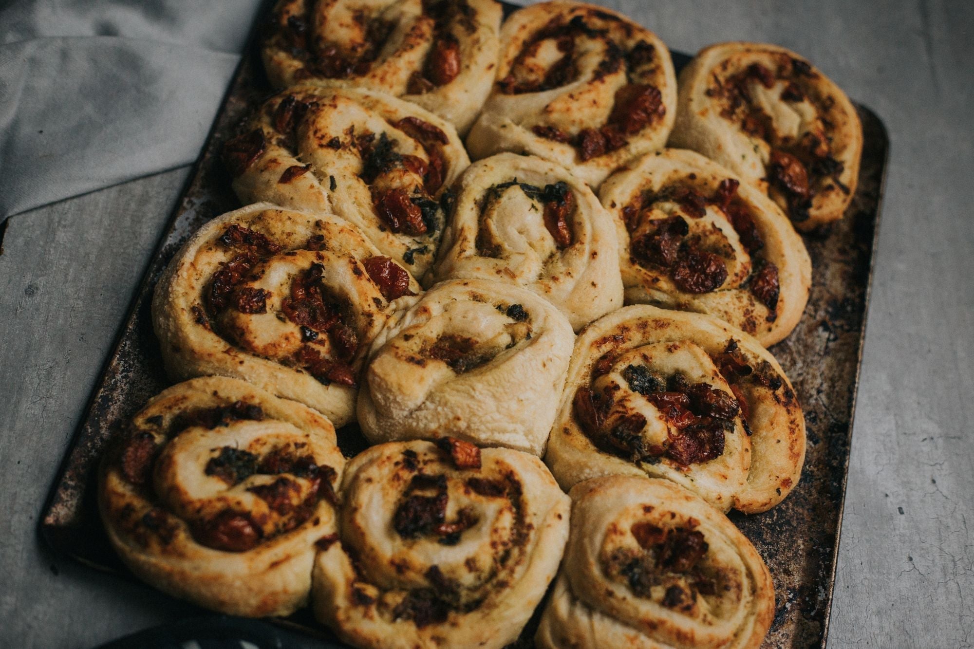 Basil & Tomato Tear-And-Share Bread