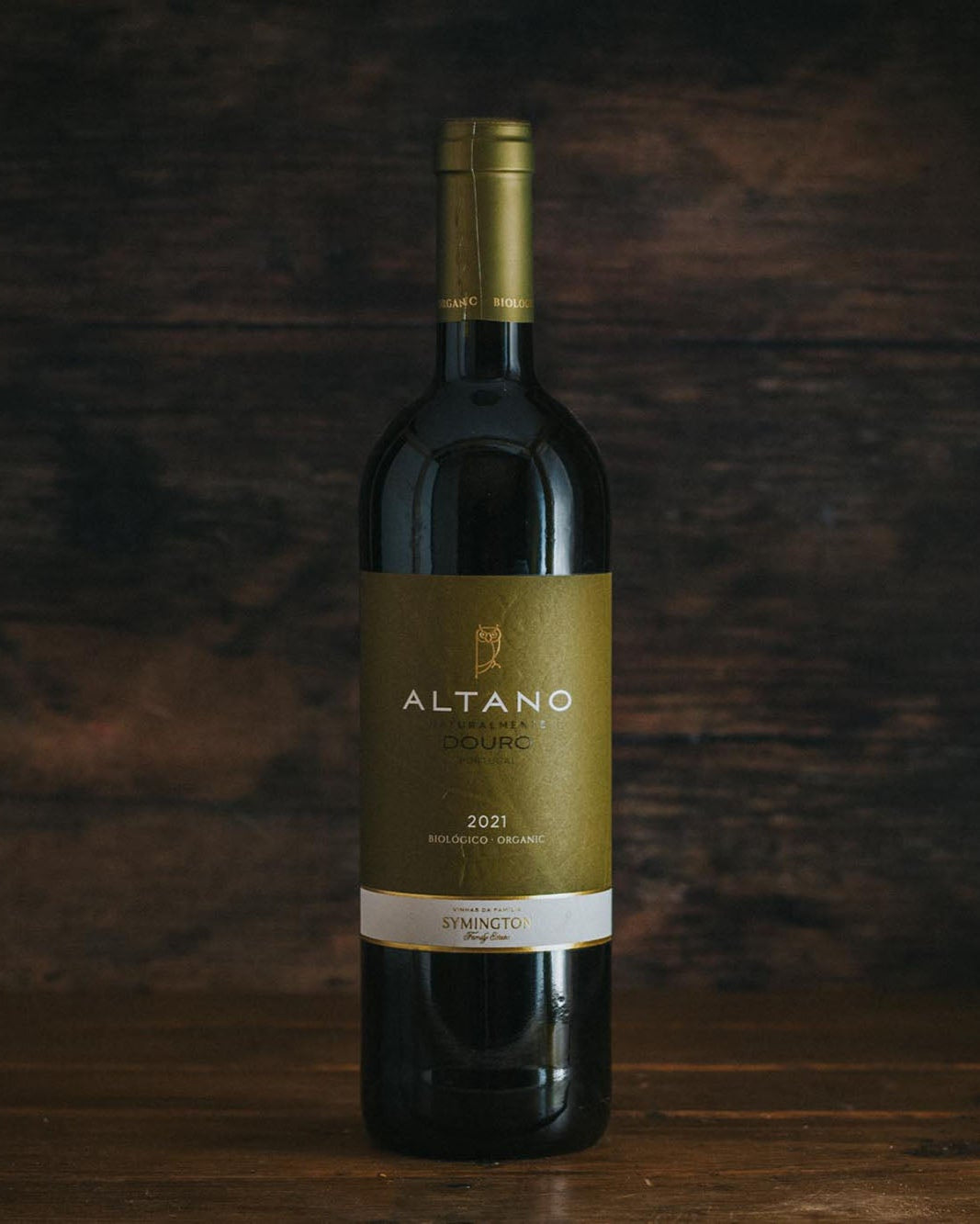 A bottle of Altano Douro Red Organic.
