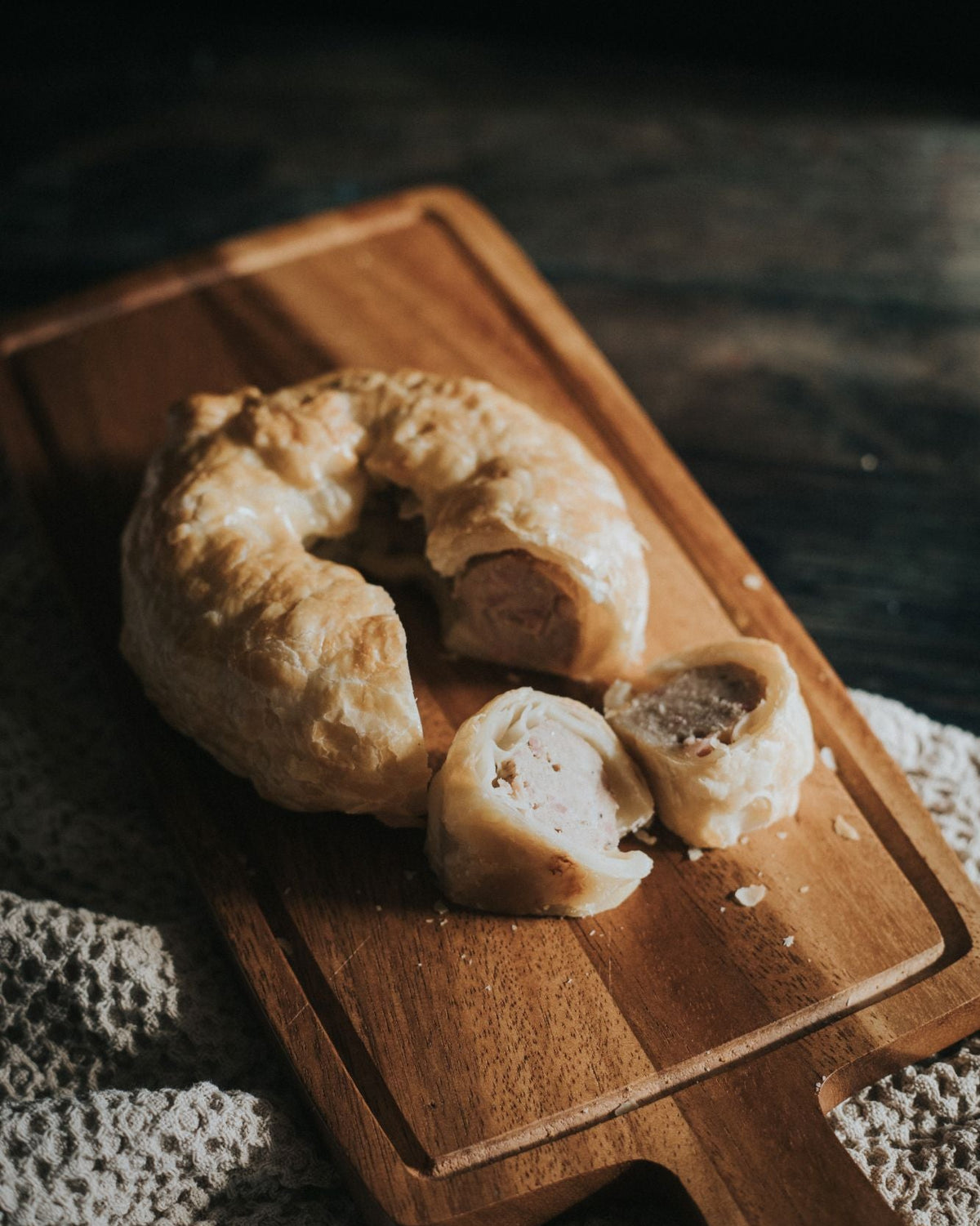 Greendale Old English Sausage Roll Wreath