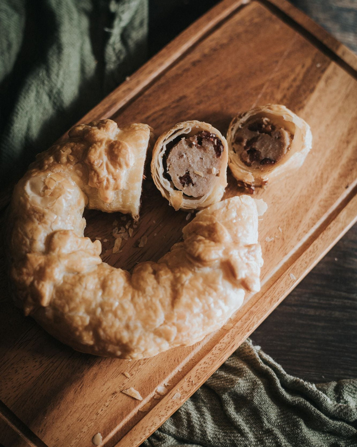 Greendale Pork & Cranberry Sausage Roll Wreath