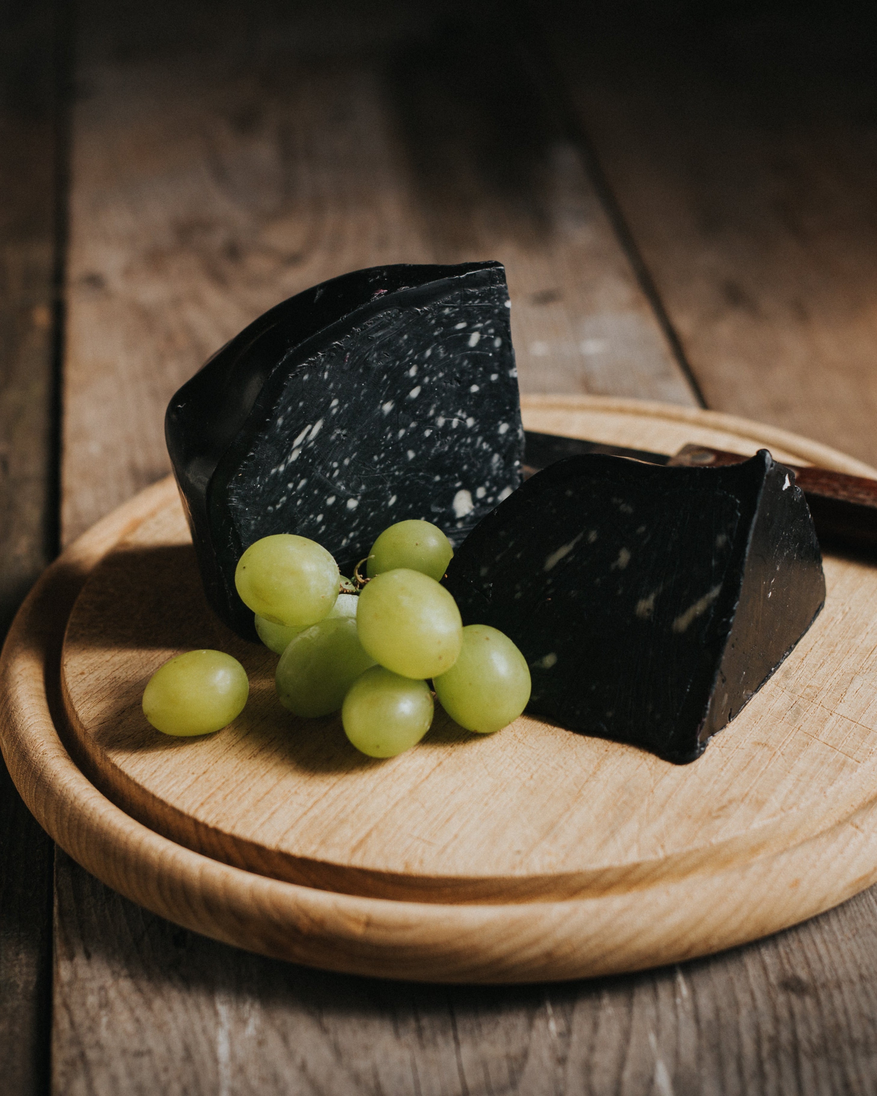 Black Charcoal Mature Cheddar Cheese